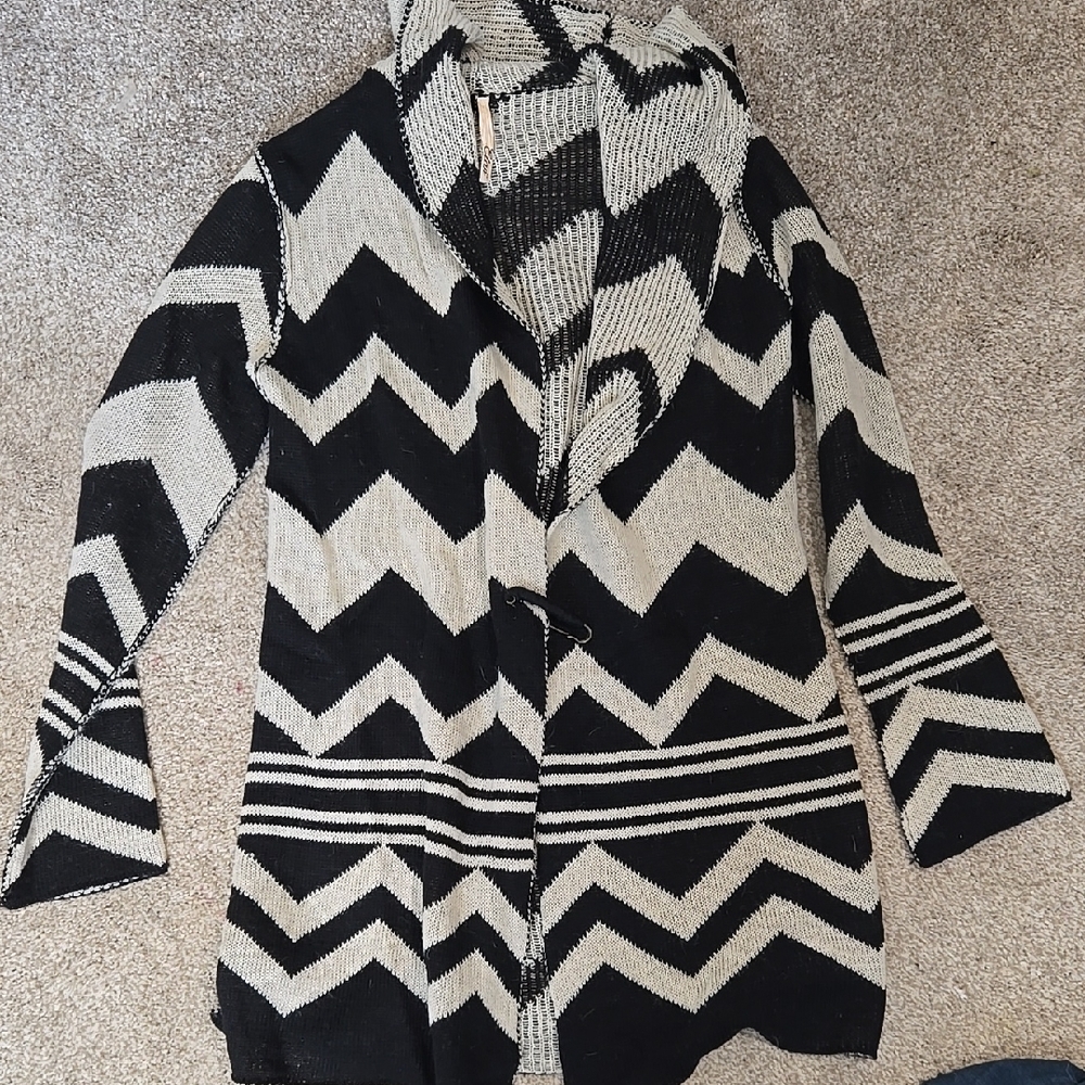 Black and White Chevron Women's Sweater